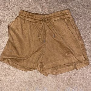velvet brown shorts with pockets